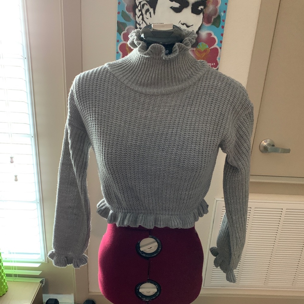 Pretty little thing sweater